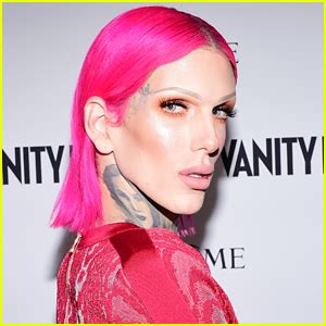 Every Football Player & NFL Wife Who Have Denied Jeffree Star Rumors