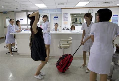 震撼！看男人变女人全过程组图健康频道凤凰网