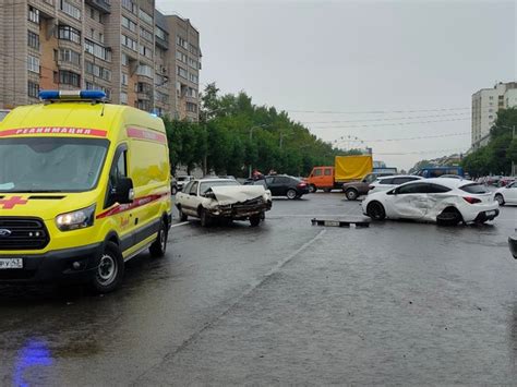 ⛔ Авария на перекрёстке Октябрьского проспекта и Некрасова Столкнулись ...