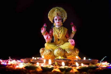 Diwali 2022 Calendar Dhanteras To Bhai Dooj Know Date Shubh Muhurat