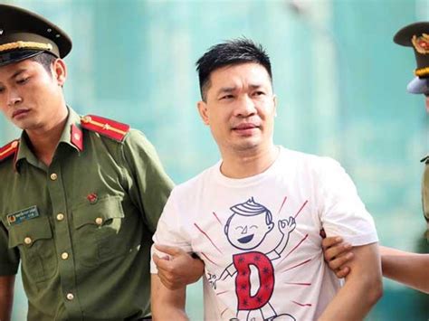 Hot girl Ngọc Miu nước mắt ròng ròng khi đối mặt 20 năm tù trùm ma túy Văn Kính Dương bị đề