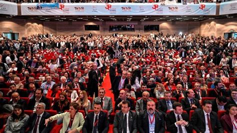 CHP nin olaylı İstanbul Kongresinde kazanan belli oldu