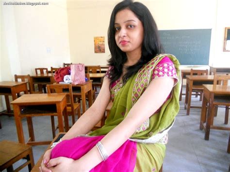 Hot Desi College And School Girls Desi School Girl In Sarees 1