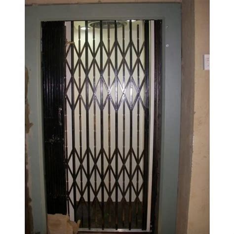 Mild Steel Manual Passenger Elevator Capacity 6 Persons At ₹ 500000