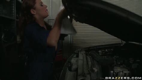Brazzers Sophie Dee Squirt Boobs Free HD Porn Bingato