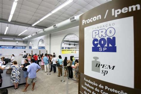 Procon lista quase 80 sites para não comprar na Black Friday veja a lista