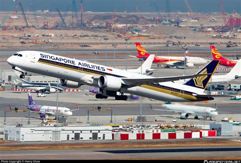 V Scg Singapore Airlines Boeing Dreamliner Photo By Henry Chow