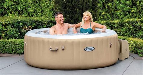 Best Portable Hot Tubs You Can Buy In 2022 (Reviews + Guide)