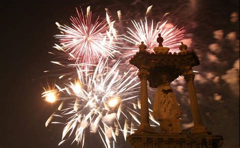 Horario De Los Castillos De Fuegos Artificiales Del De Octubre Y