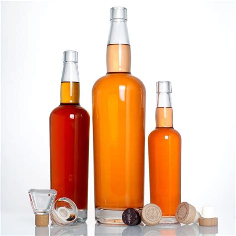 China 700ml 750ml 1 Liter Whiskey Bottle Manufacturers, Suppliers ...