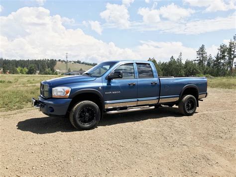 2006 Dodge Ram 3500 6 Speed Cummins 4x4