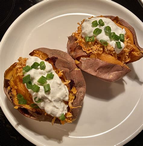 Buffalo Chicken Sweet Potatoes The Hungry Lyoness