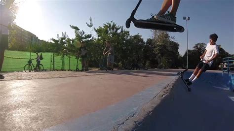 Scooter Tricks Tailwhip