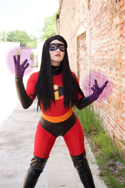 Pin On The Incredibles Cosplay The Girls
