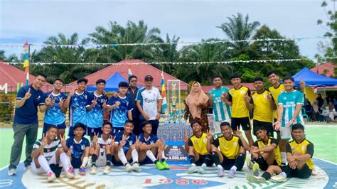 Prestasi Memukau 2 Tim Futsal Utusan MAN 1 Mukomuko Raih Juara 1 Dan 2