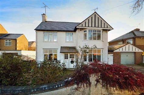 Wellingborough Road Weston Favell 3 Bed Detached House £475000