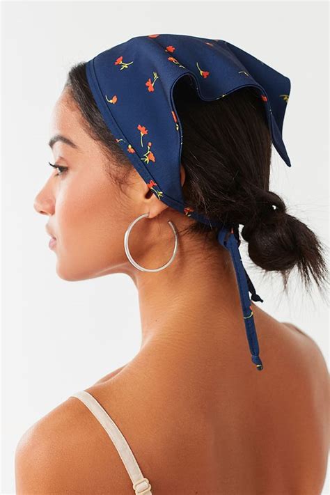 How To Rock A Bandana 8 Go To Styles College Fashion