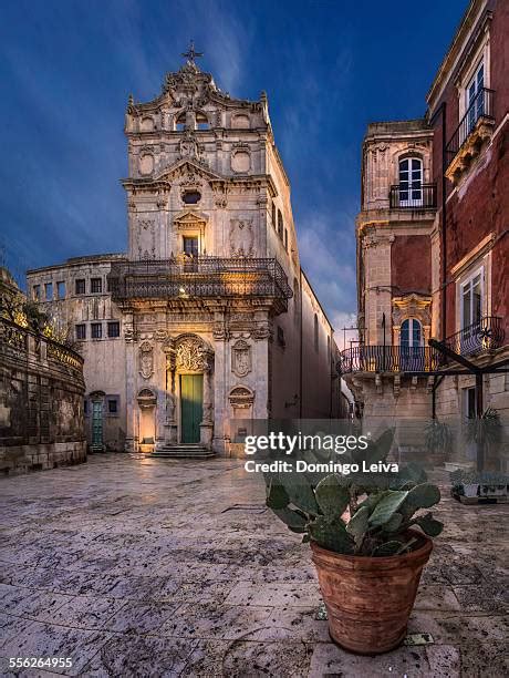 148 Piazza Del Duomo Siracusa Stock Photos High Res Pictures And