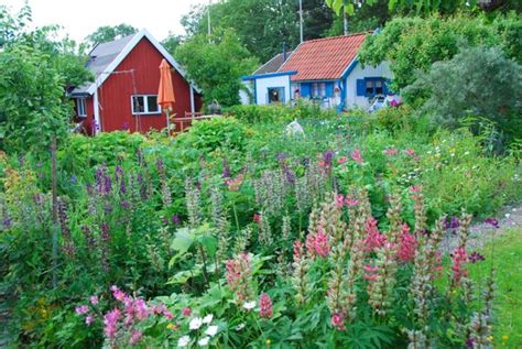 Day 18 Part 2 Swedish Gardens In Stockholm Wandering Europe