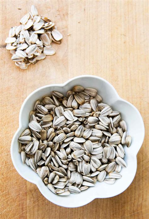 How To Harvest And Roast In Shell Sunflower Seeds Artofit