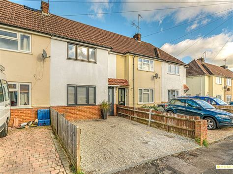 2 Bed Terraced House For Sale In Woodleigh Road Burgess Hill West