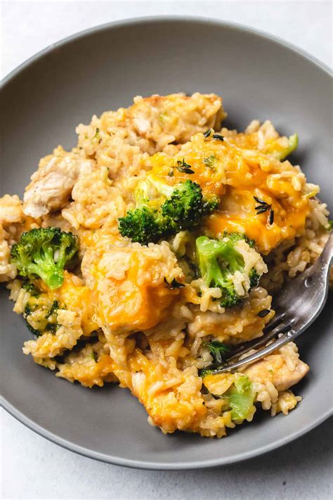 Cheesy Broccoli Chicken And Rice Casserole Veronikas Kitchen