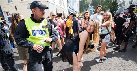 Notting Hill Carnival Revellers Twerk With Police Flash Their Flesh