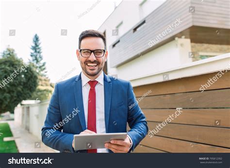 Salesman tablet Images, Stock Photos & Vectors | Shutterstock