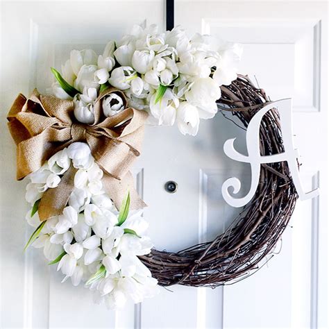 Monogrammed Tulip Wreath W Burlap Bow 12 Months Of Wreaths