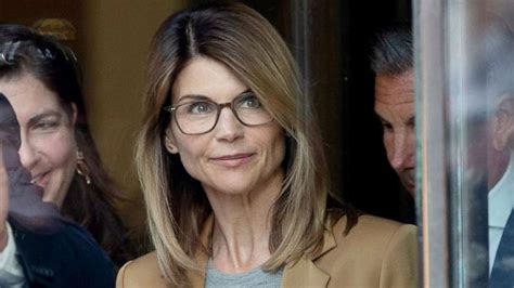 Lori Loughlin Released From Prison After Nearly 2 Months Abc7 San