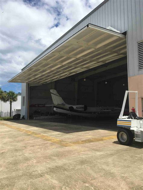 Airport Hangar Door Installation & Furnishing | Hoffman Commercial Construction