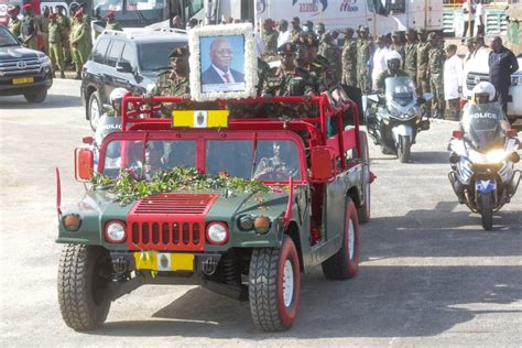 LIVE VILIO VYATAWALA MWILI WA HAYATI MAGUFULI UKIAGWA UWANJA WA