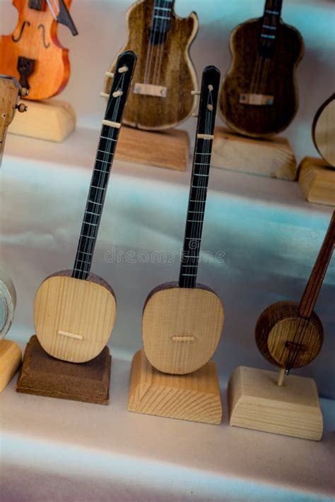 Grupo De Modelos De Instrumentos Musicais De Madeira Foto De Stock