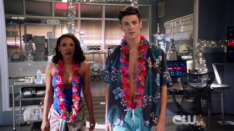 The Flash 4x09 Deleted Scene — Interrupted Honeymoon - YouTube