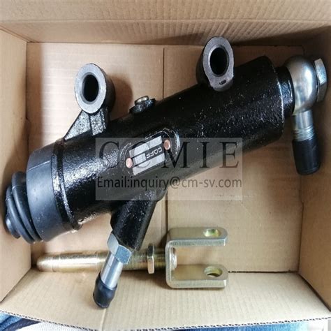 China Clutch Master Cylinder Truck Crane Spare Parts Manufacturers And