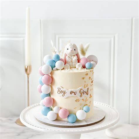 Everley Bunny Gender Reveal Cake • Gender Reveal • Creme Maison