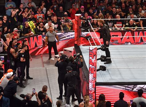 Gallery Wwe Monday Night Raw Rogers Place