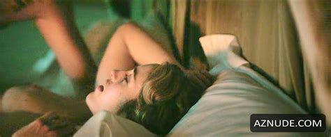 DANIELLE GALLIGAN Nude AZNude