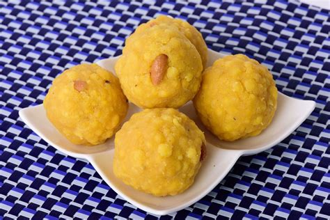 Boondi Laddu – Kavya Foods