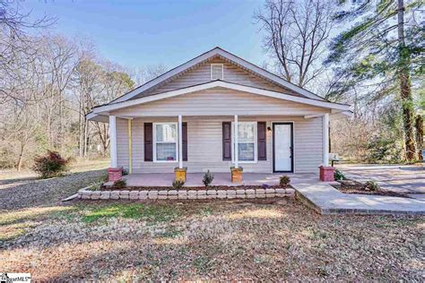 144 Shop St Wellford Sc 29385 House Rental In Wellford Sc