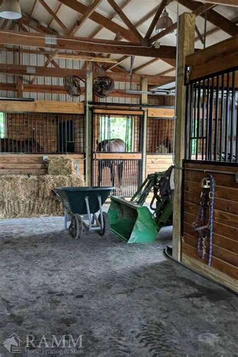 Oxford Welded Horse Stalls 18 Basket Fans Luxury Horse Barns Barn