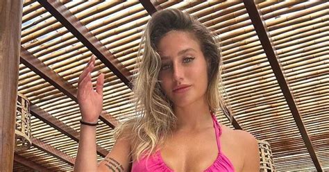 Bruna Griphao Surpreende Ao Exibir Barriguinha Trincada Em Foto De Biqu Ni