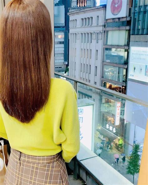 久本直美さんのインスタグラム写真 久本直美instagram「ヘアメンテナンスへ💇‍♀️ 担当さんは、好みや癖をわかってくださり安心し