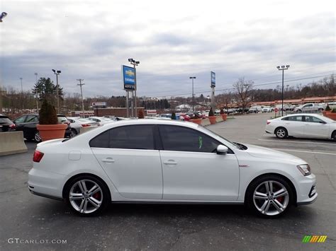 Pure White Volkswagen Jetta Gli Sel Exterior Photo