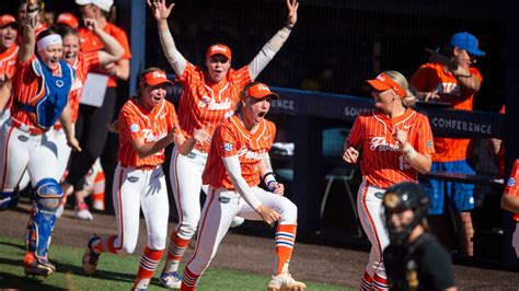 Ncaa Softball Gainesville Regional Game Times Tv Schedule Parking