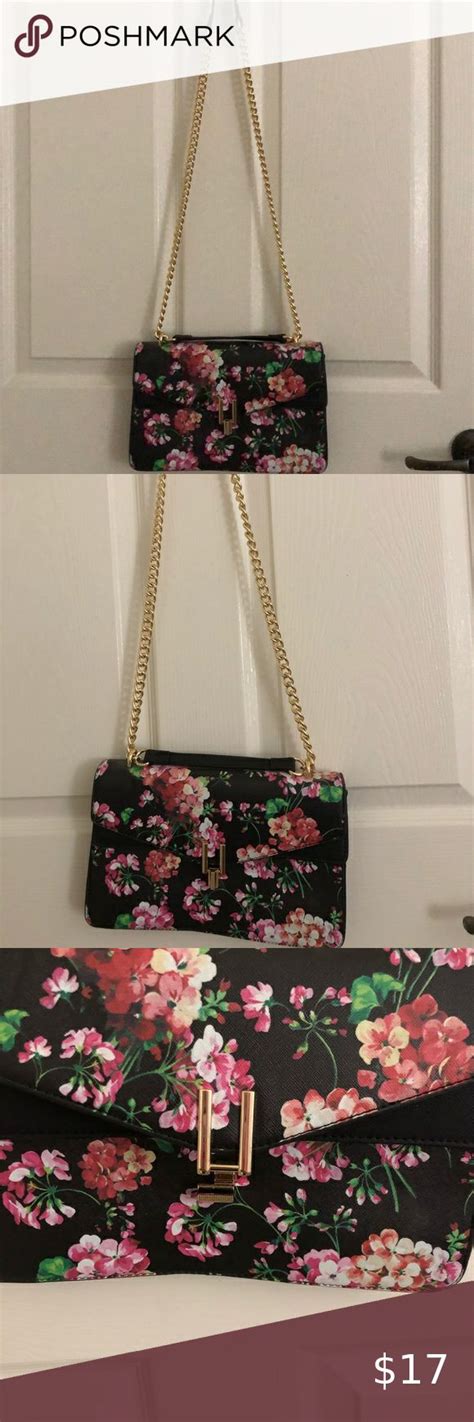 Louis Vuitton Crossbody Flower Pochette Baguio Paul Smith