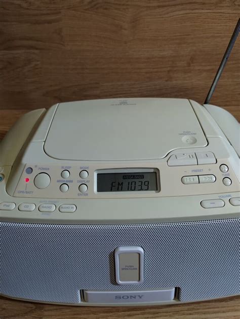 Sony Zs S2ip Cd Player Am Fm Radio Ipod Dock Stereo Boombox Cd R Rw Playback Av2 Ebay