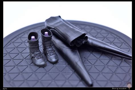 開箱美麗與戰力的並存者 Hot Toys 艾莉塔戰鬥天使