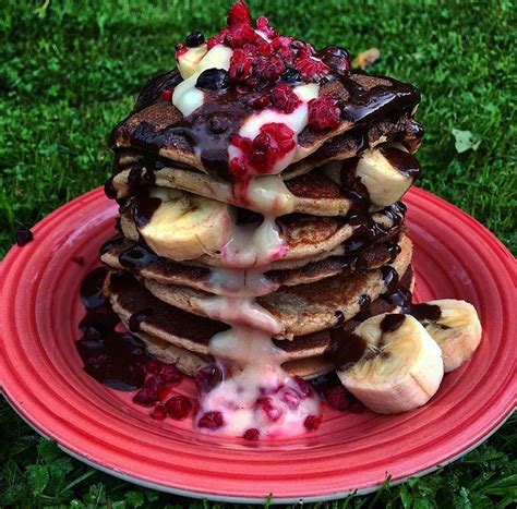 vegan choc chip pancakes