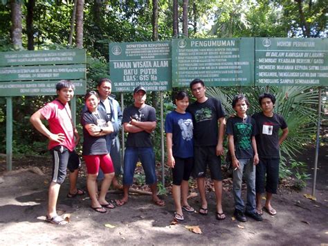 Taman Nasional Tangkoko Batu Putih Basecamp Petualang